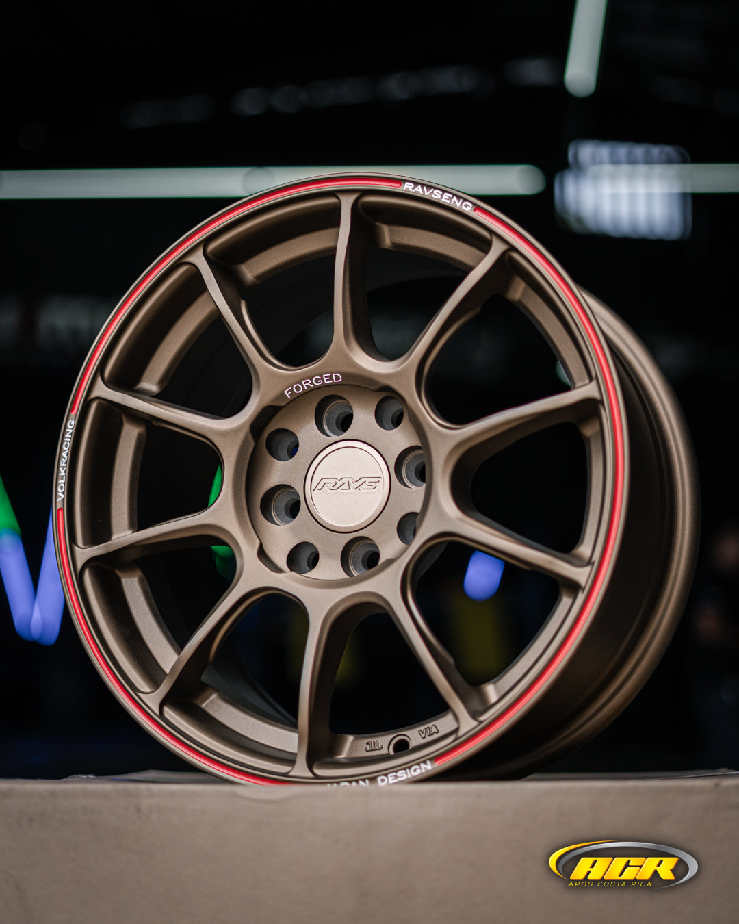 AQX74H-372 15X7 8X100/114.3 ET35 CB73.1