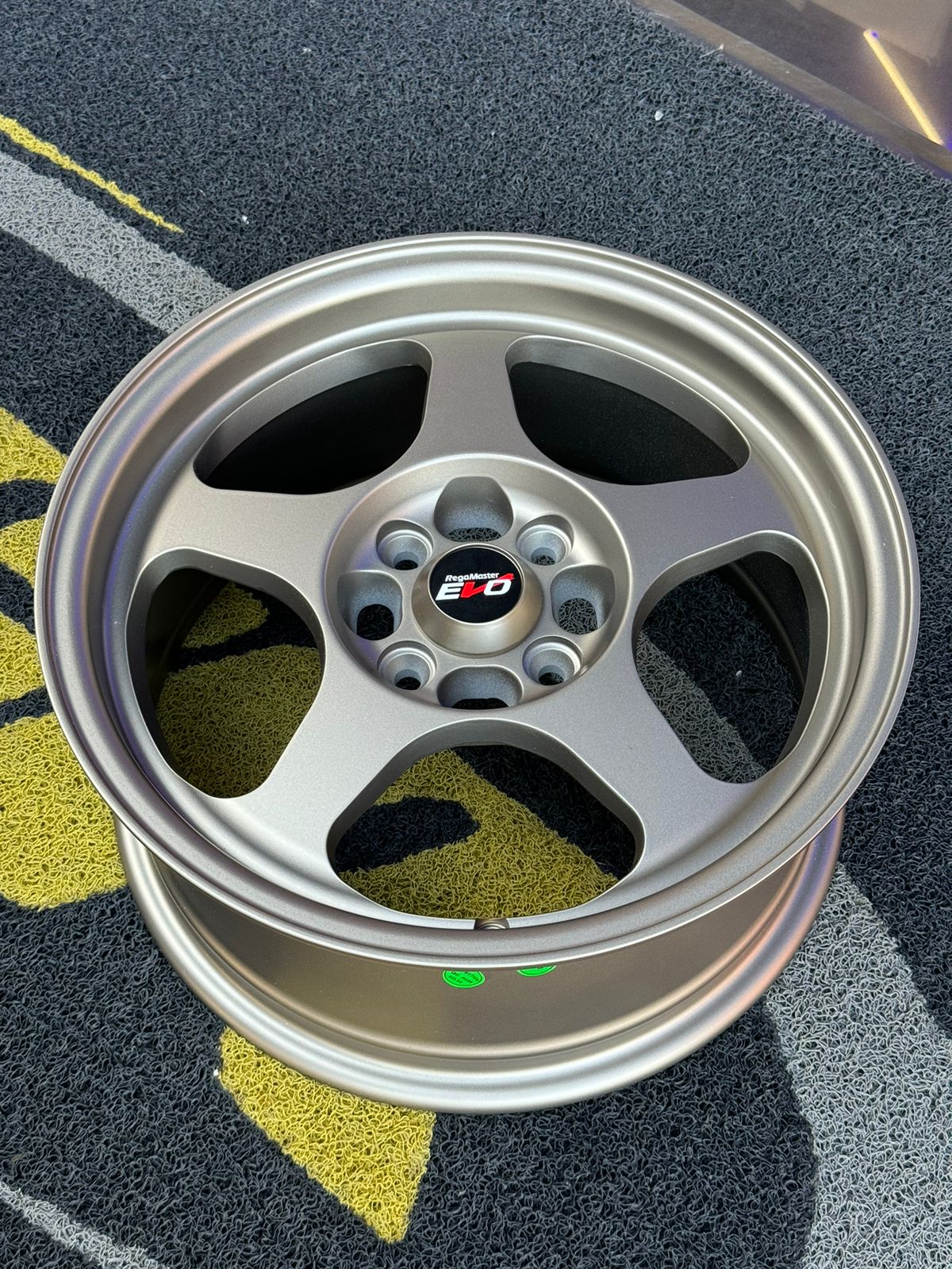 AQX74H-450 15X7 4X100 ET35 CB73.1