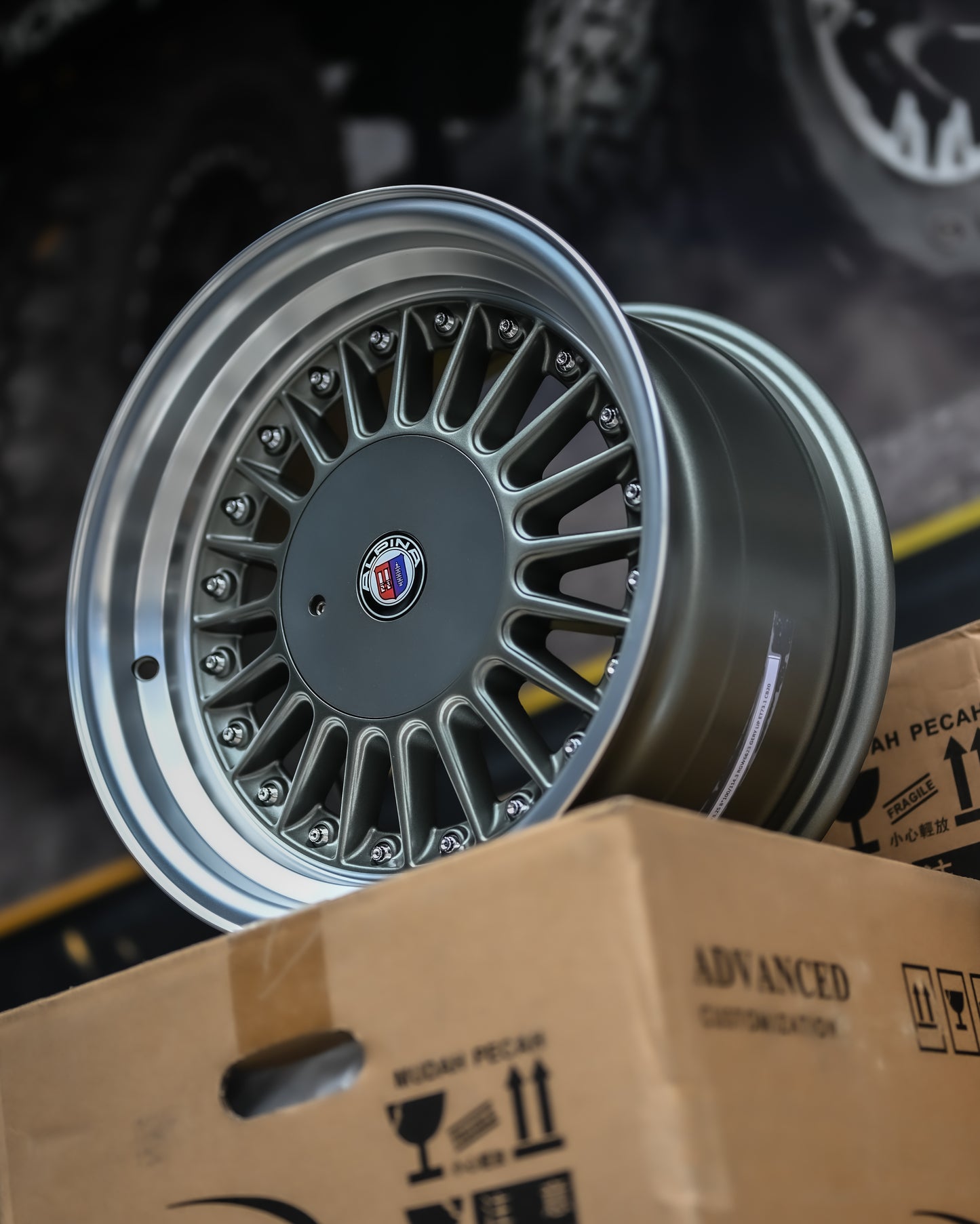 AQX74H-515 15X8.25 8X100/114.3  ET20 CB73.1
