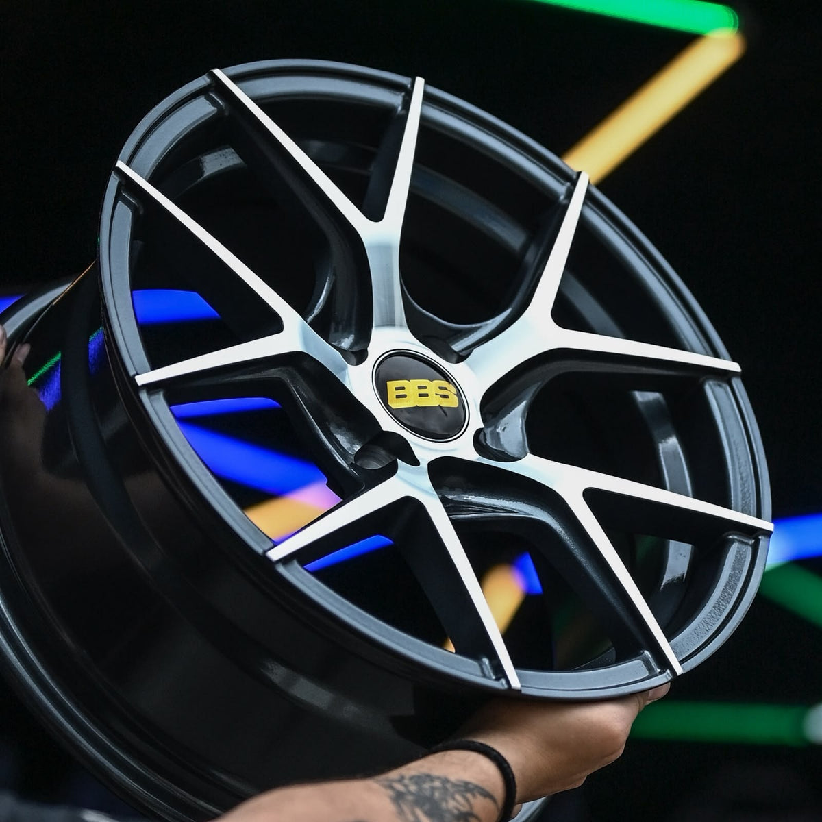 AQX74H-606 15x7 4x100 ET35 CB73.1