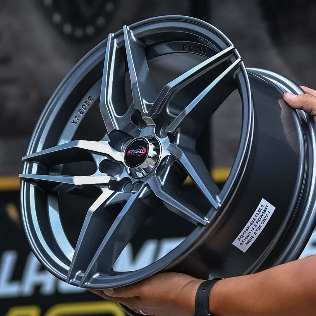 AQX74H-632 15X6.5 8X100/114.3 ET38 CB73.1