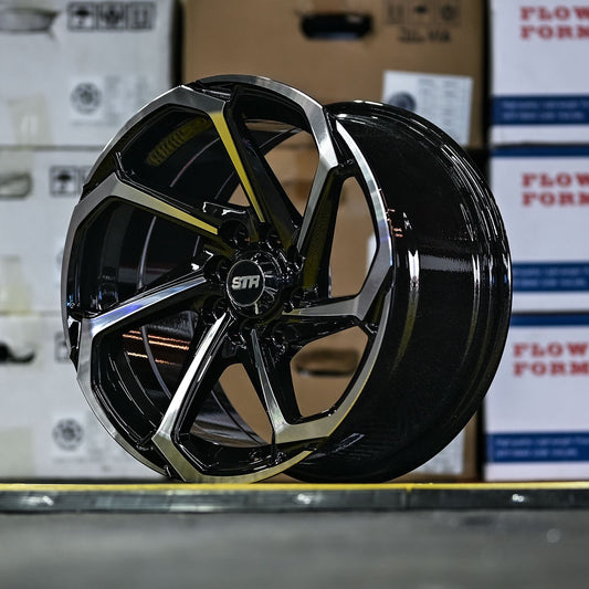 AQX84H-411 15X8 8X100/114.3 ET20 CB73.1