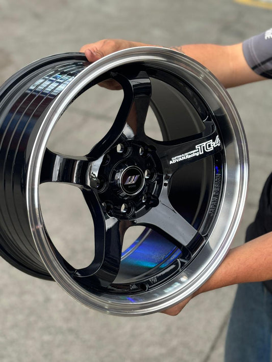 AQX84H-485 15x8 8x100/114.3 ET20 CB73.1