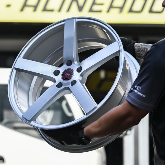 AV5H-15 20X8.5 5X114.3 ET38 CB73.1