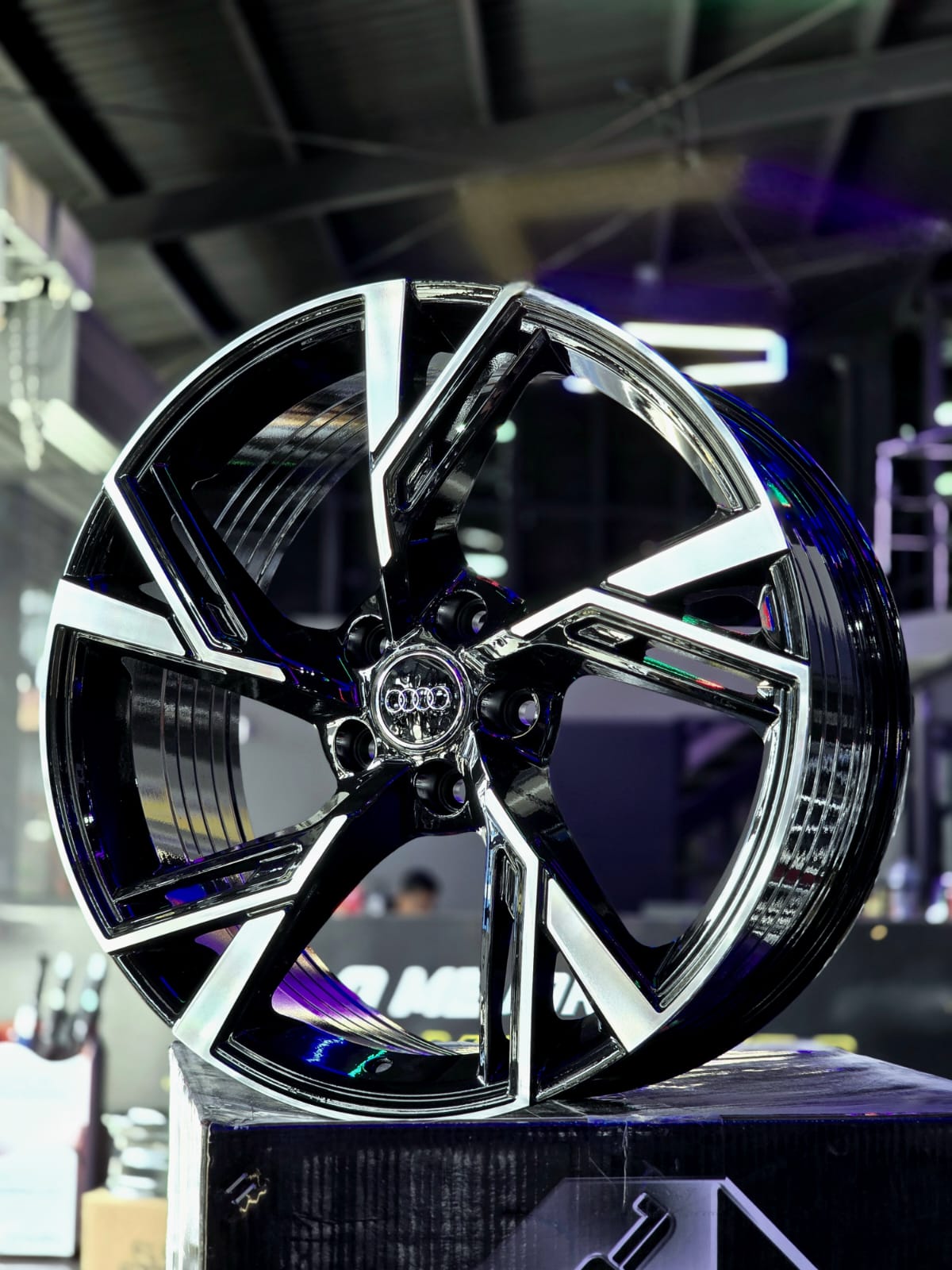 AV5HM-03 20X9 5X112 ET35 CB66.5