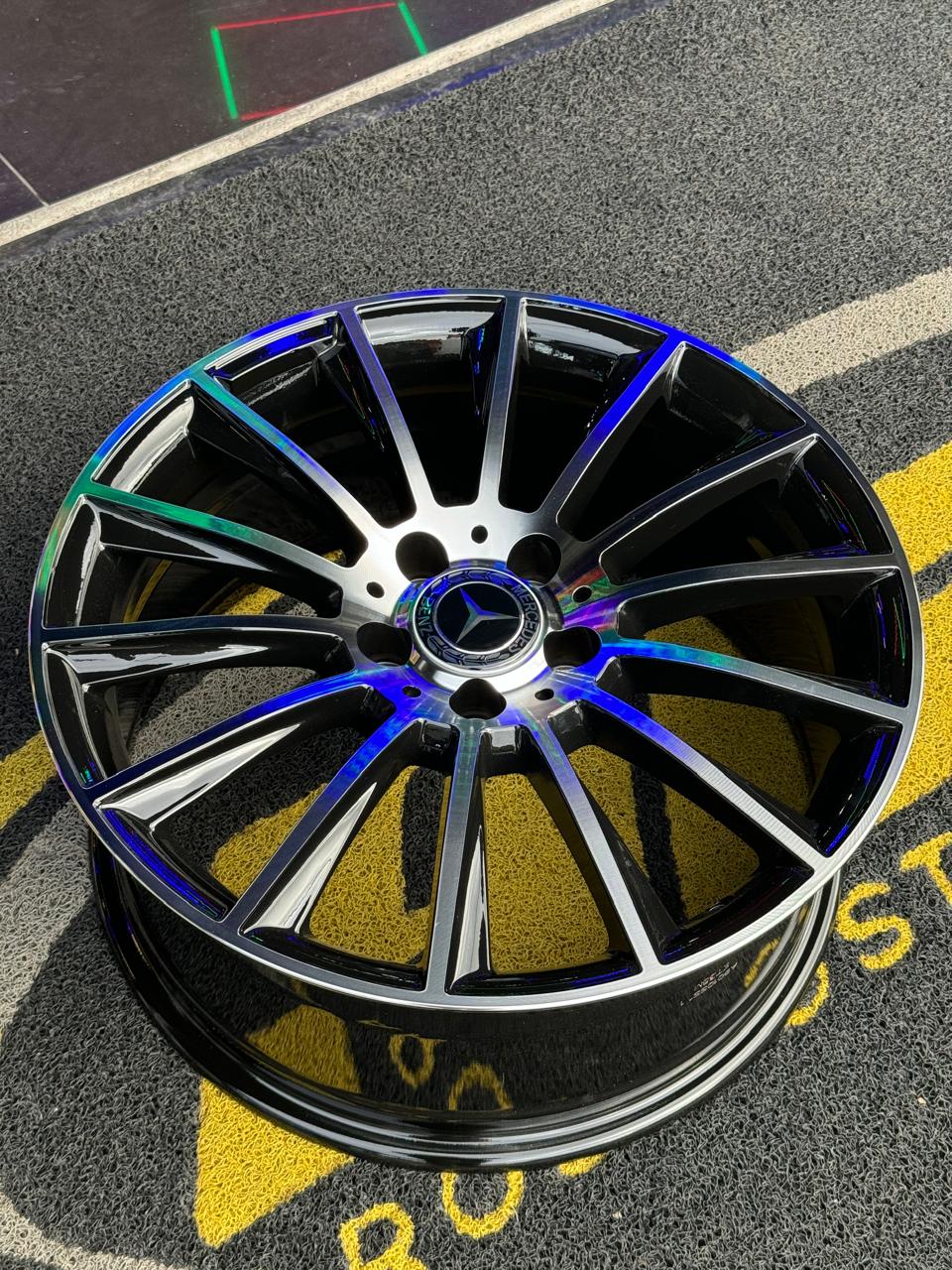 AV5HM-07 20X8.5 5X112 ET40 CB66.56 + AV5HM-08 20X9.5 5X112 ET45 CB66.56