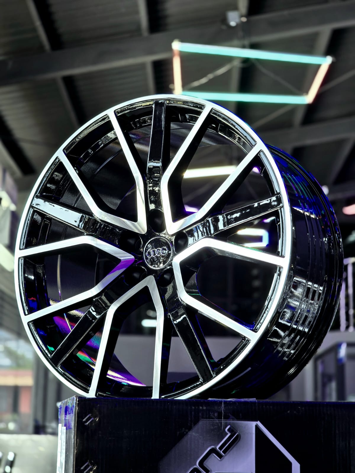 AV5HM-15 20X9 5X112 ET28 CB66.45