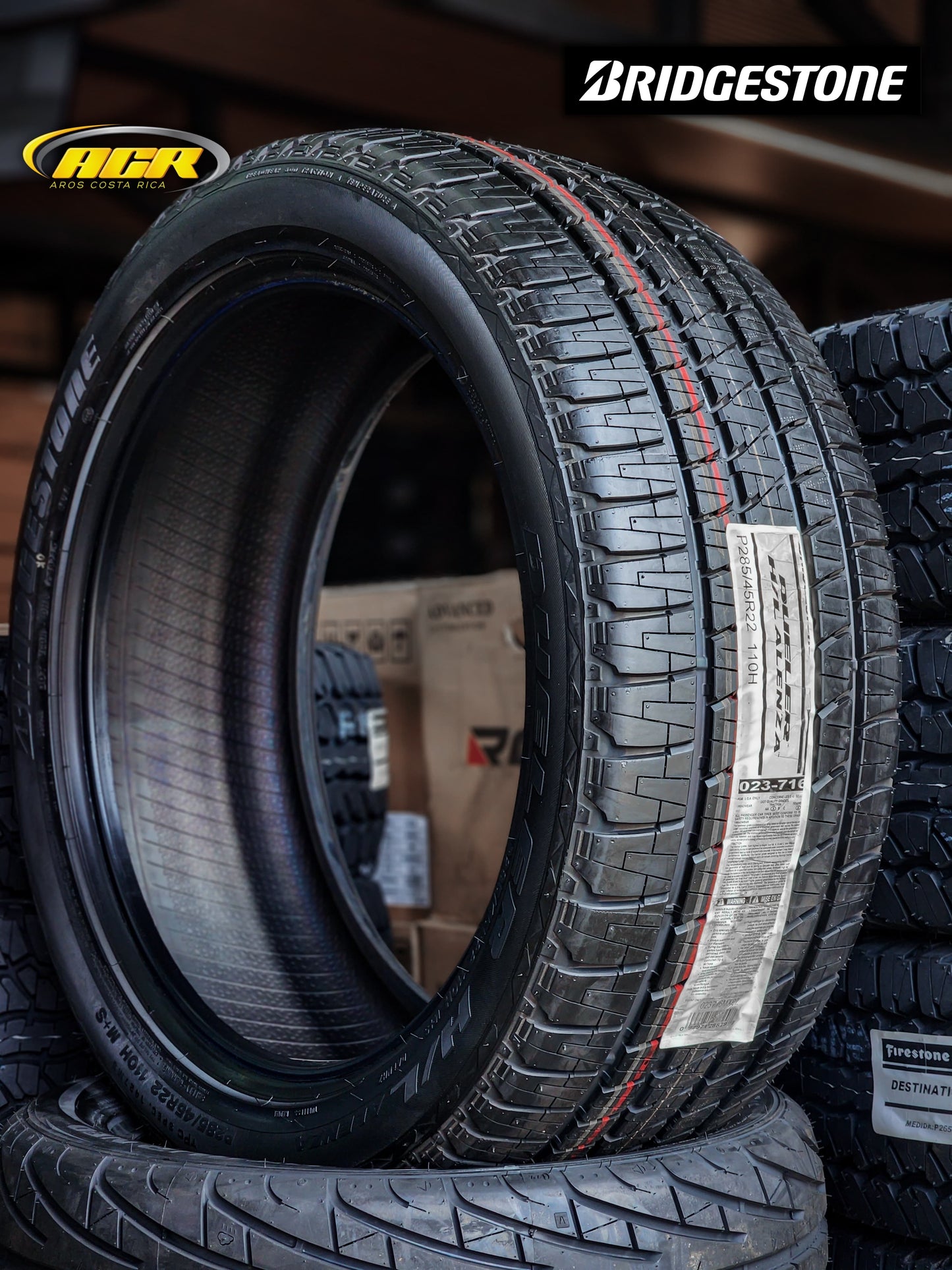285/45R22 Bridgestone Dueler H/L Alenza