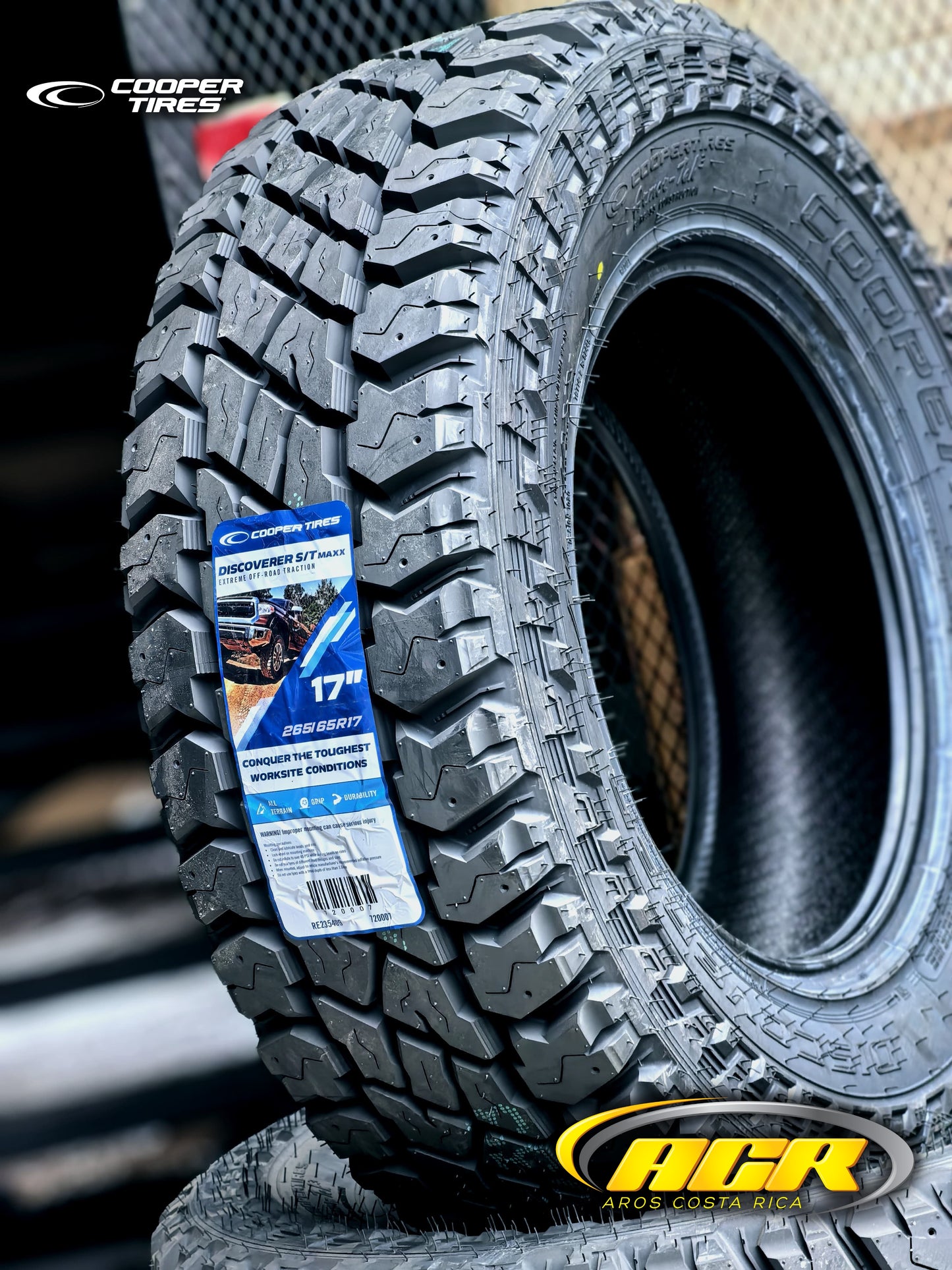 265/65R17 Cooper Discoverer ST MAXX