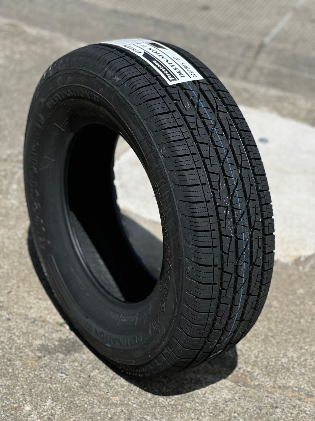 215/75R15 Firestone Destination LE3 HT (Ultimas 2 unidades disponibles)