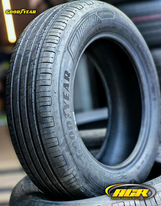 215/65R17 Goodyear Efficientgrip Performance
