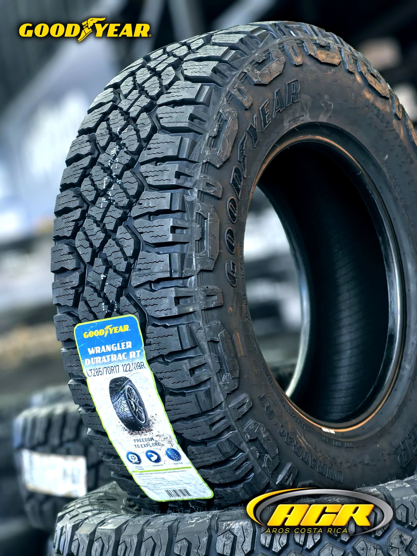 285/70R17 Goodyear Wrangler Duratrac RT