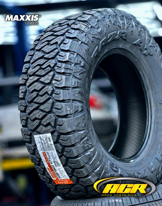 285/70R17 Maxxis Razr AT811
