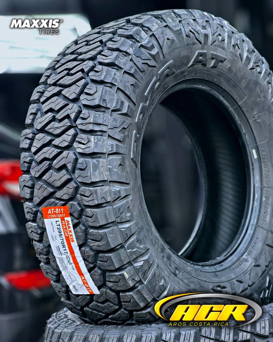 295/70R17 Maxxis Razr AT811
