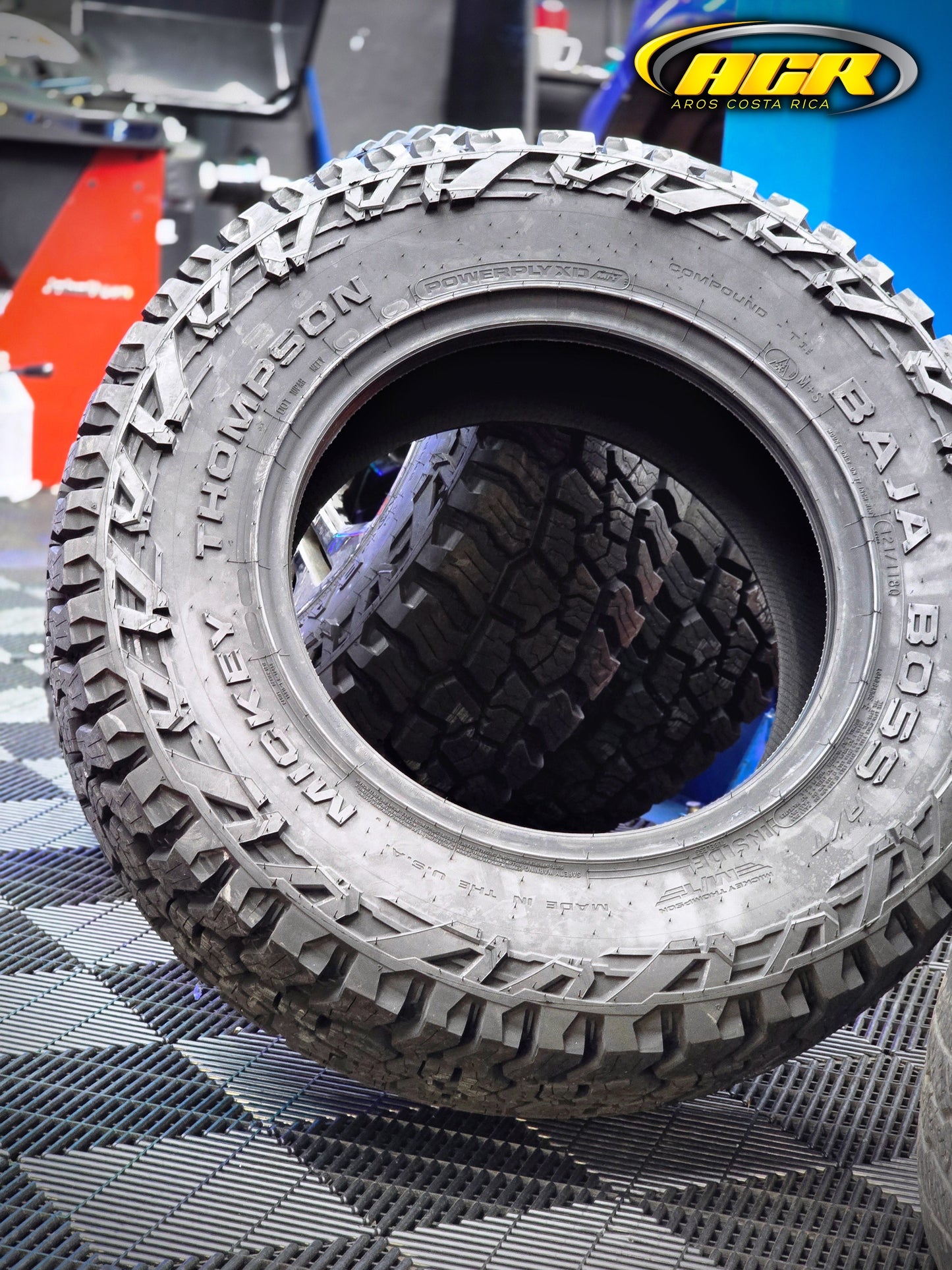 265/65R17 Mickey Thompson Baja Boss AT
