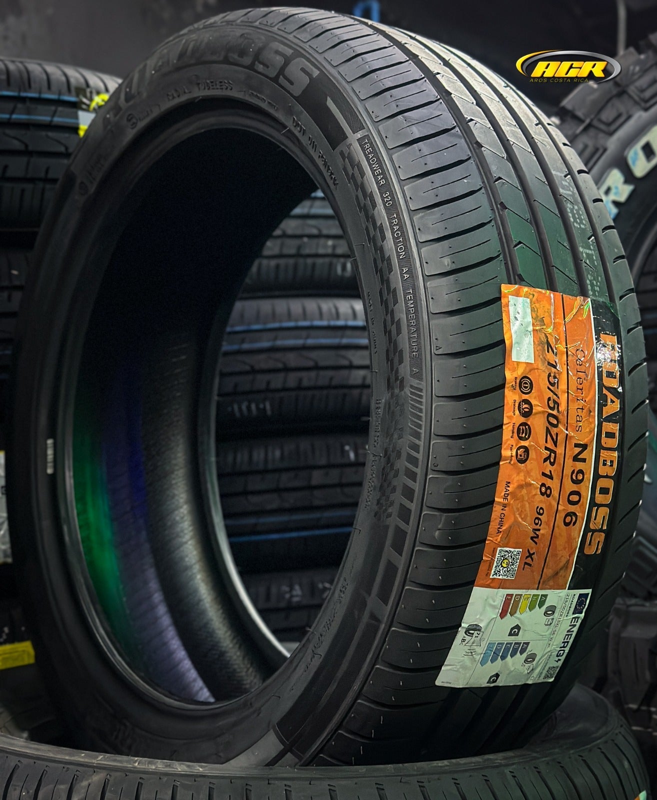 215/50R18 Roadboss N906