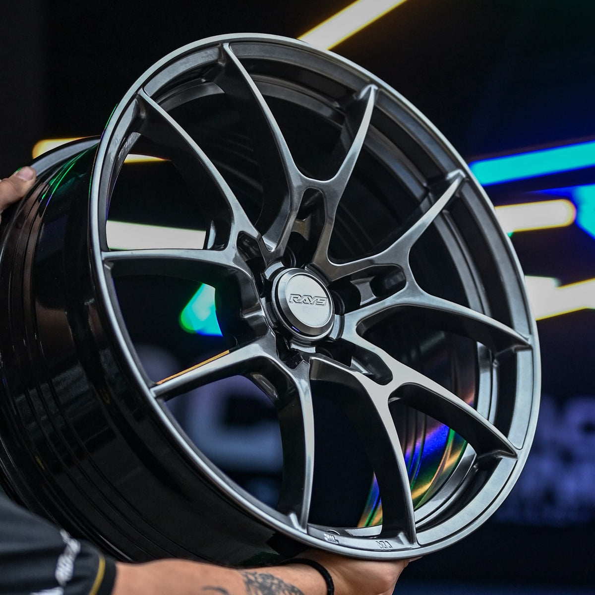AD85HT-15 18X8 5X108 ET35 CB73.1