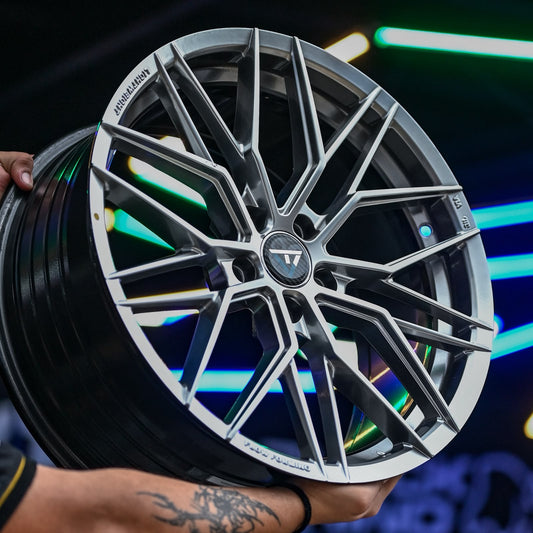 AD85HT-07 18x8 5X108 ET38 CB63.4