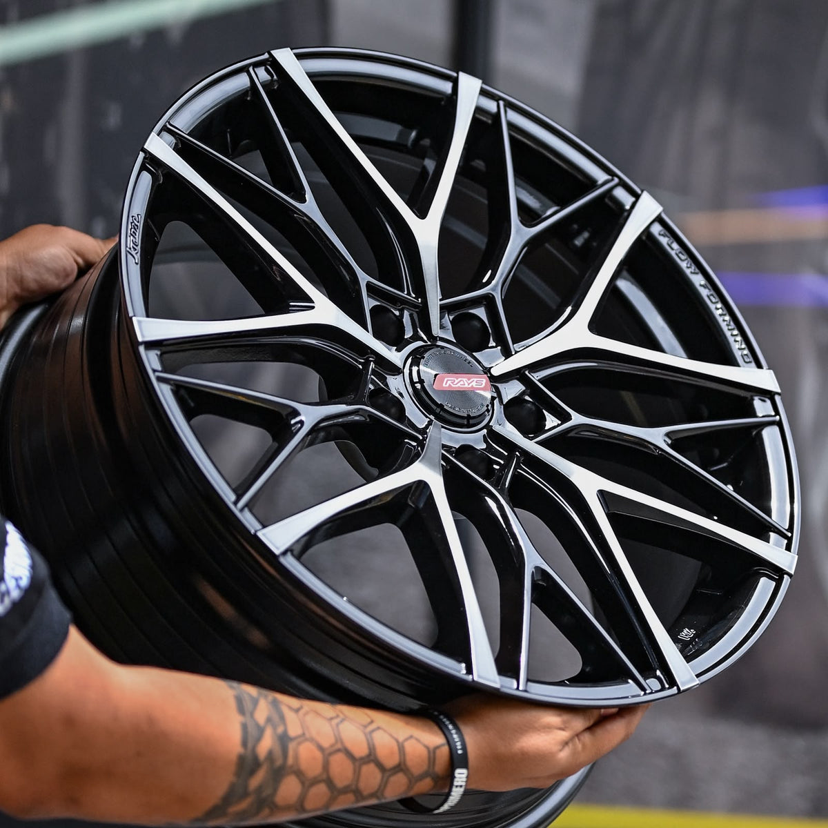 AD85HG-66 18X8 5X112 ET38 CB73.1