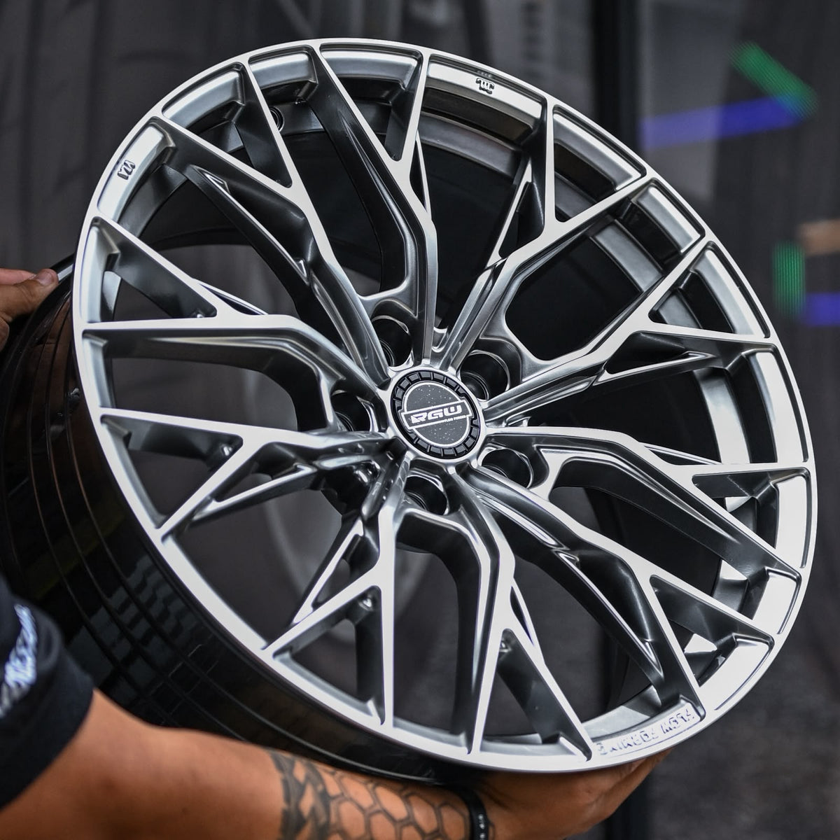 AD85HG-67 18X8 5X112 ET35 CB66.45