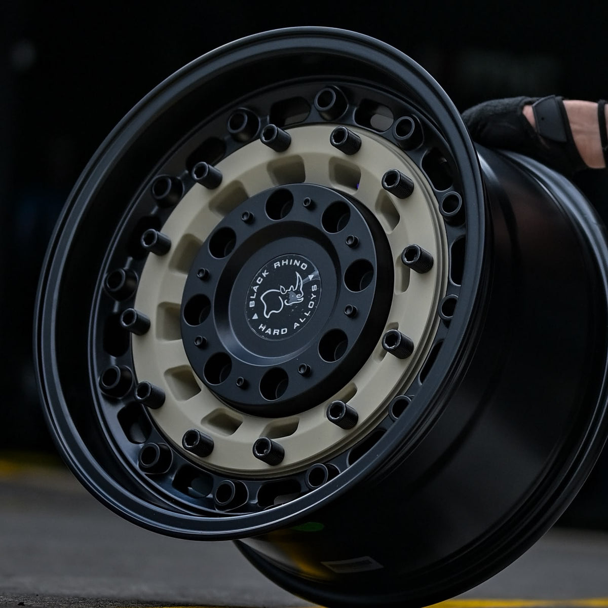 AOD75HT-14  BLACK RHINO ARSENAL 17X9.5 5X139.7/150 ET0 CB110.1