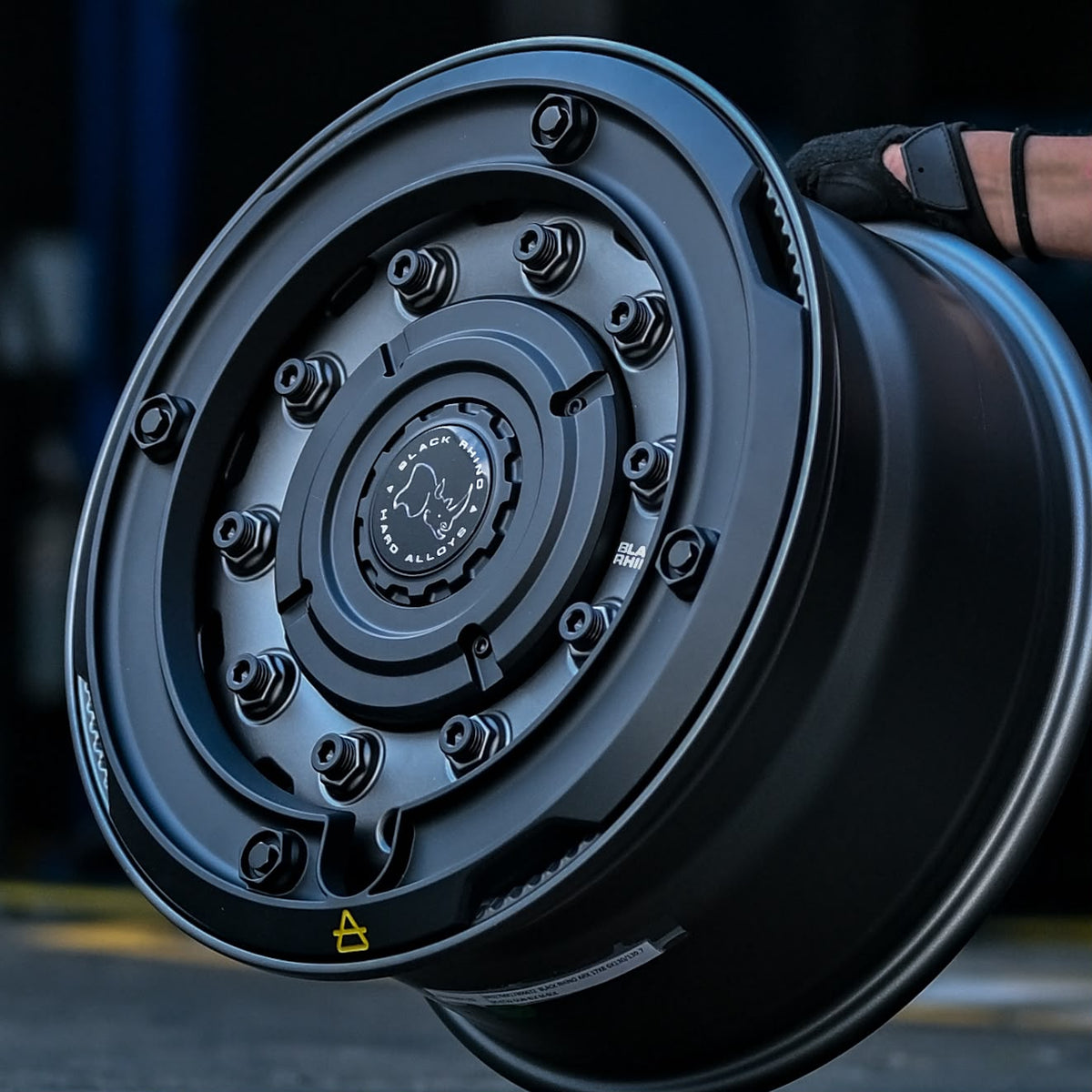 AOD74X46H-103  BLACK RHINO ARX 17X8 6X130/139.7 ET32 CB95.1