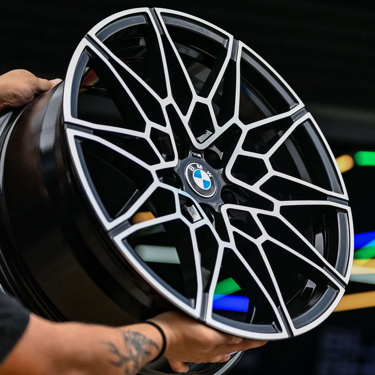 AD9M5H-113 19x8 5x112 ET25 CB66.5 + AD9M5H-114 19x9.0 5x112 ET35 CB66.5
