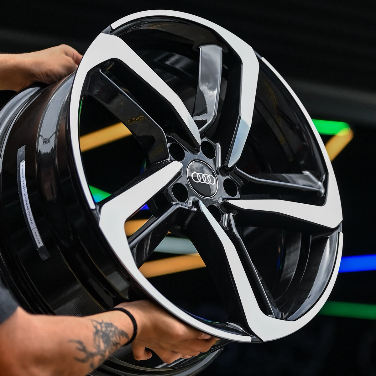 AD9M5H-83 19X8.5 5X112 ET35 CB73.1