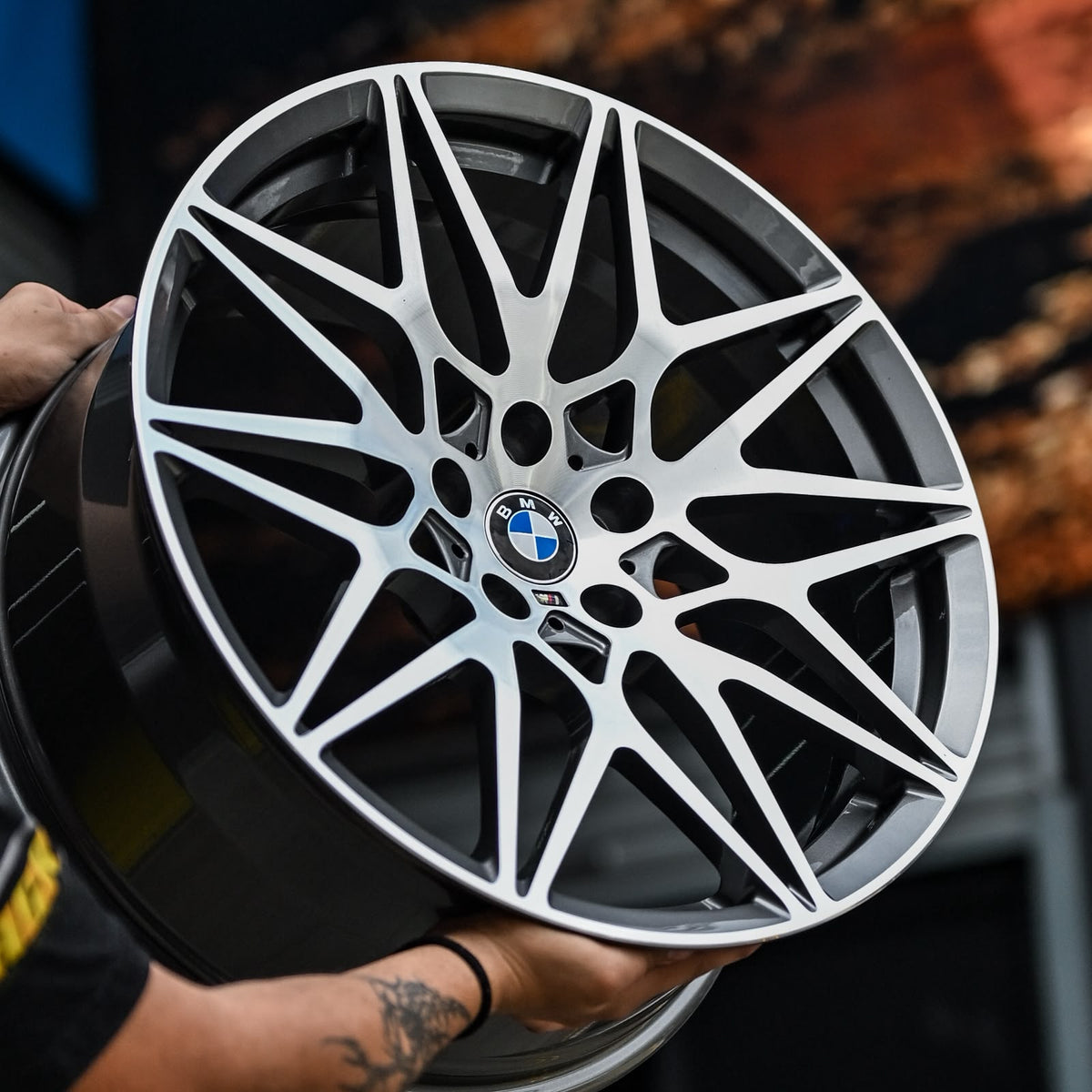 AD9M5H-77 19X8 5X112 ET25 CB66.56 + AD9M5H-78 19X9 5X112 ET30 CB66.56
