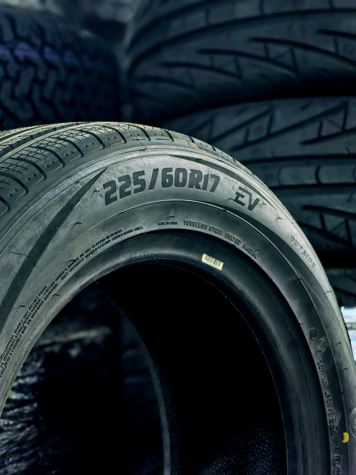 225/60R17 Vitour Tempesta Quattro EV