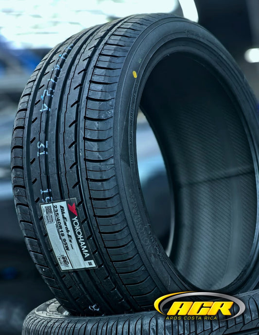235/40R18 Yokohama BluEarth ES32