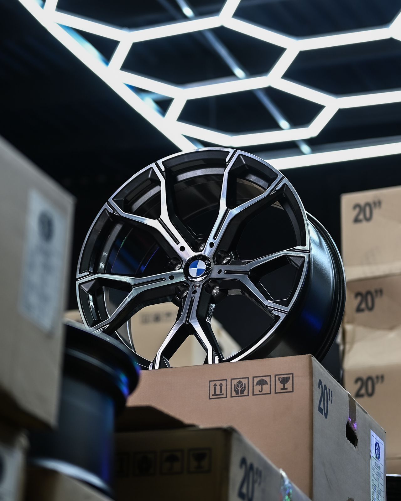 AV5HM-46 20X9.0 5X112 ET35 CB66.6 + AV5HM-47 20X10.5 5X112 ET40 CB66.6
