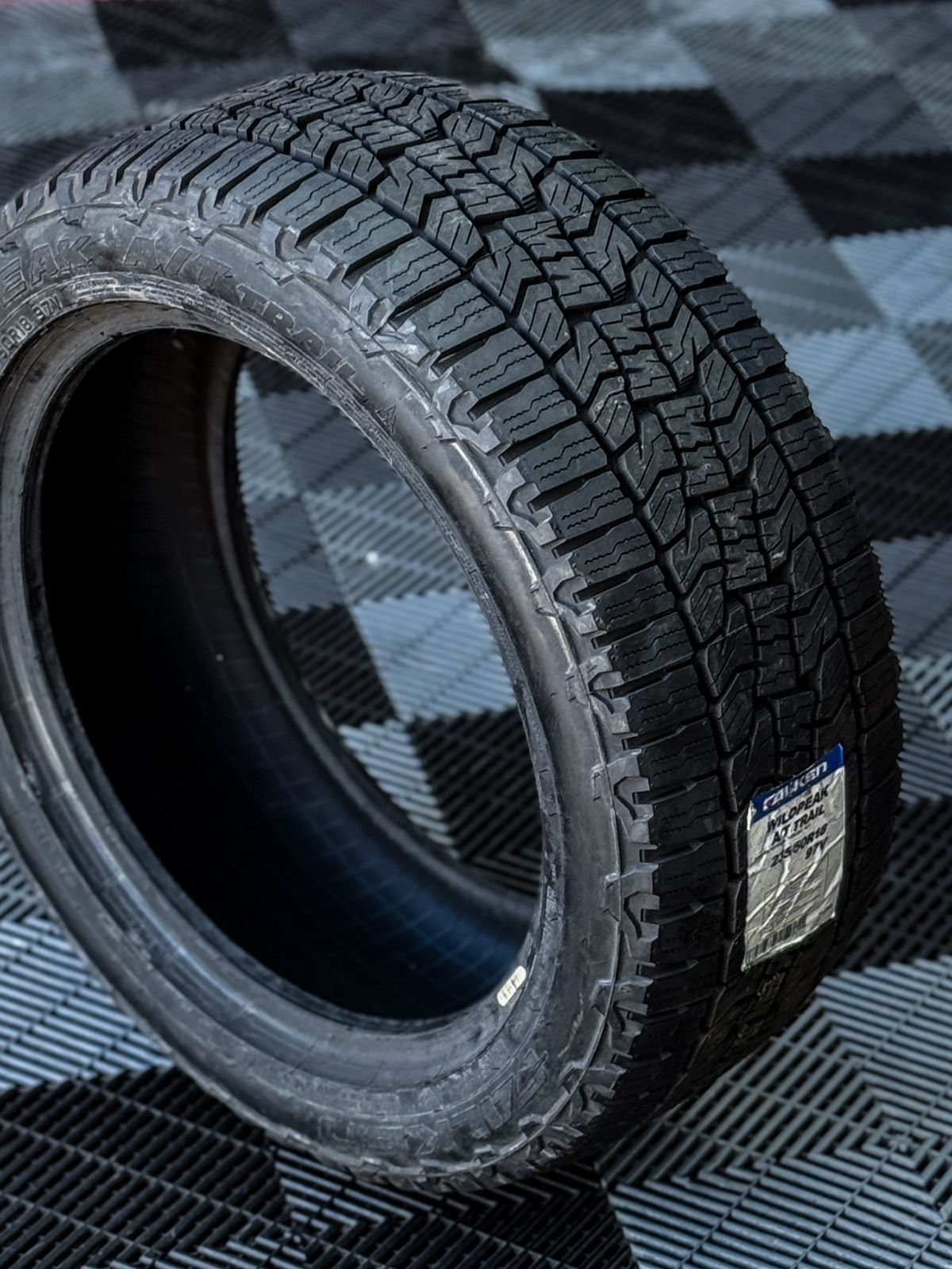 235/50R18 Falken Wildpeak AT Trail