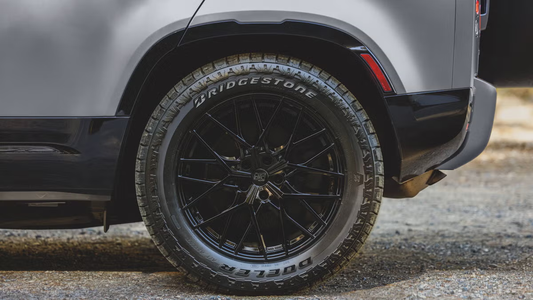 285/45R22 Bridgestone Dueler A/T Ascent